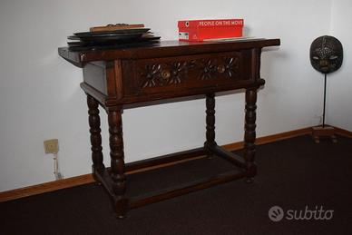 mobile antico in noce/quercia