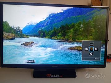 Samsung TV Monitor 31,5" HDMI USB Console PC  Desc