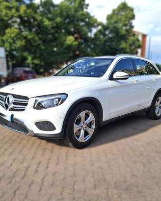 MERCEDES-BENZ GLC 220 d 4Matic Business