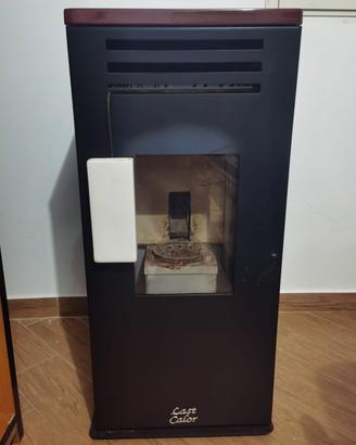 Stufa a pellet modello LAST CALOR  "COLA"