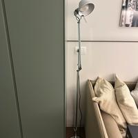 Lampada da terra Tolomeo di Artemide
