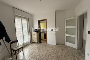 QUADRILOCALE PERSONALIZZABILE