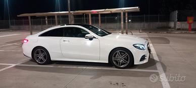 Mercedes E220coupe'amg premium plus