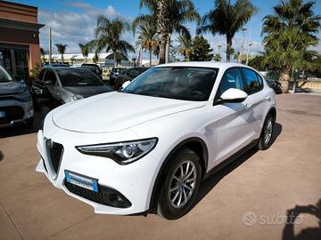 Alfa Romeo Stelvio 2.2 Turbodiesel 160 CV AT8 RWD 