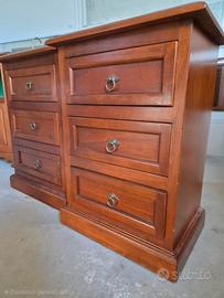 Comodino in legno arte povera