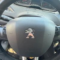 airbag volante pegeut 208