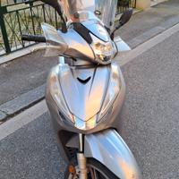 SH 300 2018  57mila km perfettamente funzionante 