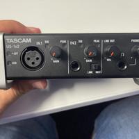 TASCAM us 1x2
