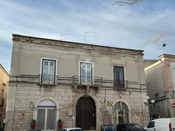 CASA SEMINDIPENDENTE A CANOSA DI PUGLIA