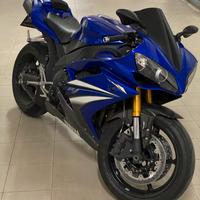 Yzf r1