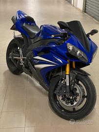 Yzf r1
