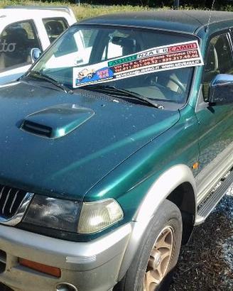 Mitsubishi Pajero Sport del 1999 - uso ricambi