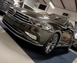 Volkswagen Passat Variant 2.0 TDI 150cv DSG TETTO 