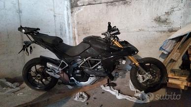  DUCATI  MUTISTADA 1200S 2011