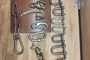 Stock grilli e moschettoni acciaio inox