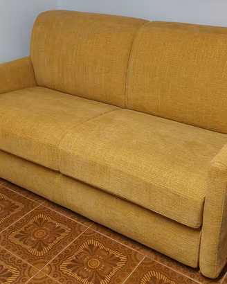 Divano 2 posti letto, con comodo materasso H 17