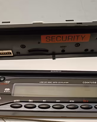 AUTORADIO CD CLARION  CD047USB  (Marchiata Renault