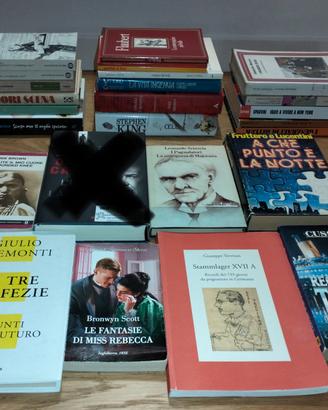 Stock libri di vario genere 