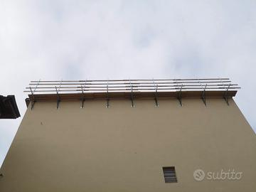 Parapetto a mensola pedonabile da copertura