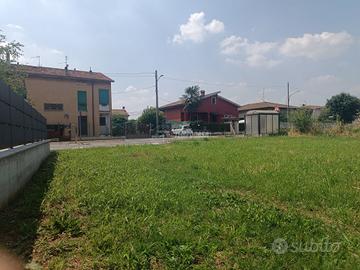 TERRENO PER EDIFICARE ABITAZIONE UNIFAMILIARE DI C