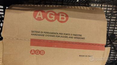 Ferramenta per porte e finestre