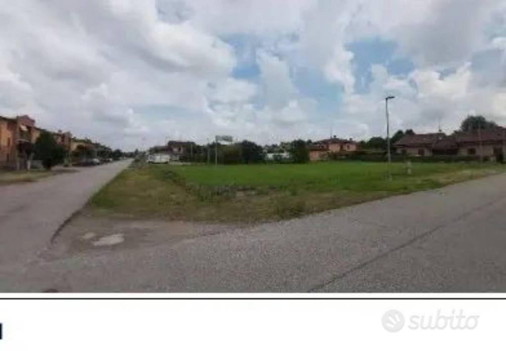 Immobile in asta di 2125 m² a Reggiolo - Vista 2