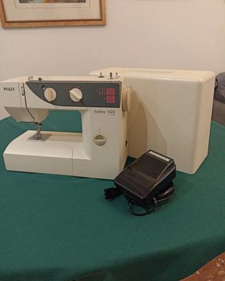 Macchina per cucire PFAFF, Hobbi 1022