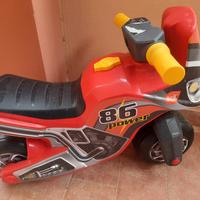 moto giocattolo