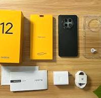 REALME 12