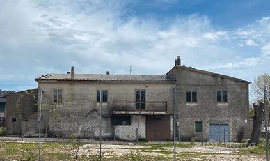 Appartamenti e locali deposito Tito Scalo (PZ)