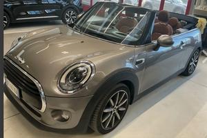 Mini 1.5 Cooper Boost Cabrio 136cv automatica "RI