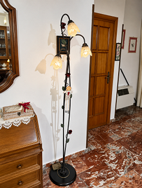 Lampada da terra vintage a 3 luci con rose