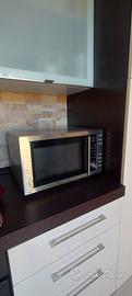 Forno a microonde usato