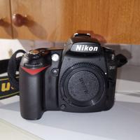 Fotocamera reflex semiprofessionale Nikon D90