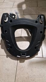 piastra bauletto givi 