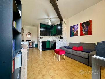 2 LOCALI A MONTEROTONDO