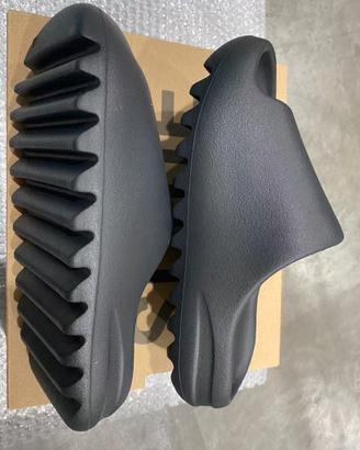 Ciabatte adidas Originals Yeezy.