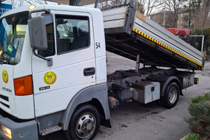 Nissan atelon ribaltabile