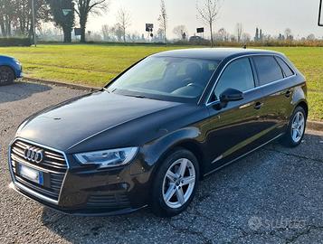 Audi A3 30 G-Tron Business