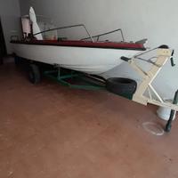 Barca Fiart con motore e carrello