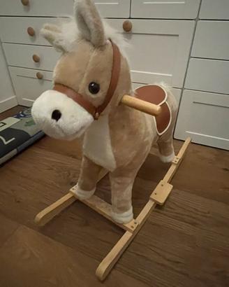 Cavallo dondolo