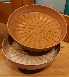 sottovasi in plastica con ruote