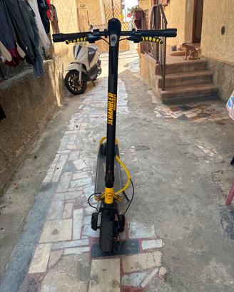 Monopattino elettrico Ducati Scrambler-ottime cond