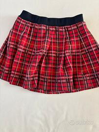 Gonna scozzese bimba