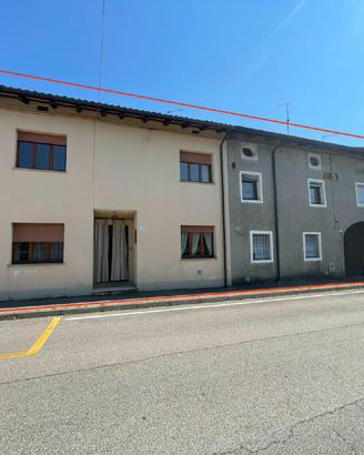 RUSCLETTO: AMPIO COMPLESSO IMMOBILIARE CON DUE ...