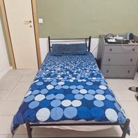 Coppia di letti singoli in metallo