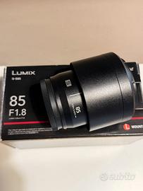 Obiettivo Panasonic Lumix 85 mm f/1.8 attacco L