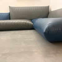 Divano angolare. Prezzo trattabile