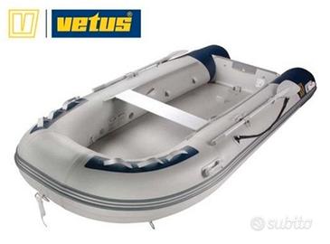 gommone simile a quello in foto 