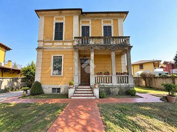 CASA INDIPENDENTE A ROBECCO D'OGLIO